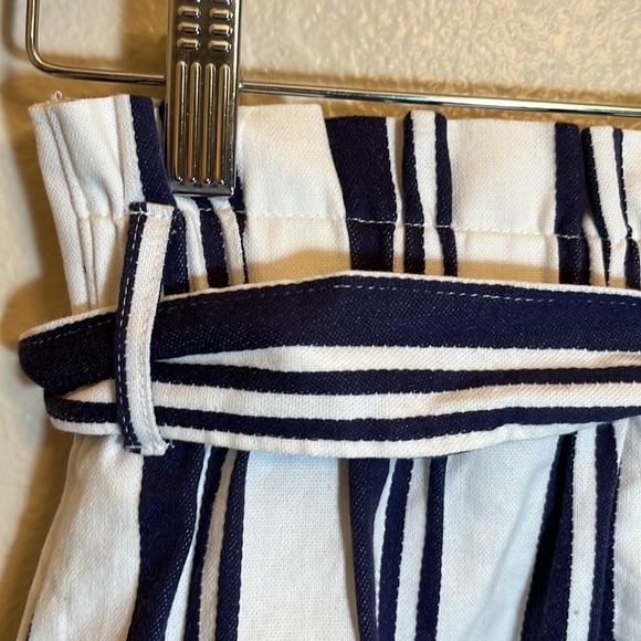*3/$15* FOREVER 21 Striped Button Skirt - Picture 7 of 11